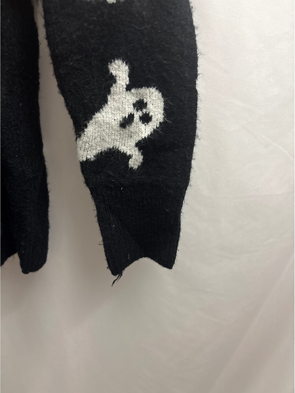 Vince Camuto Black White Ghost Womans Size XL Halloween Sweater - Picture 4 of 6